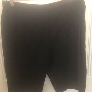 Halston Heritage Tailored Bermuda Shorts Sz 8-NWT